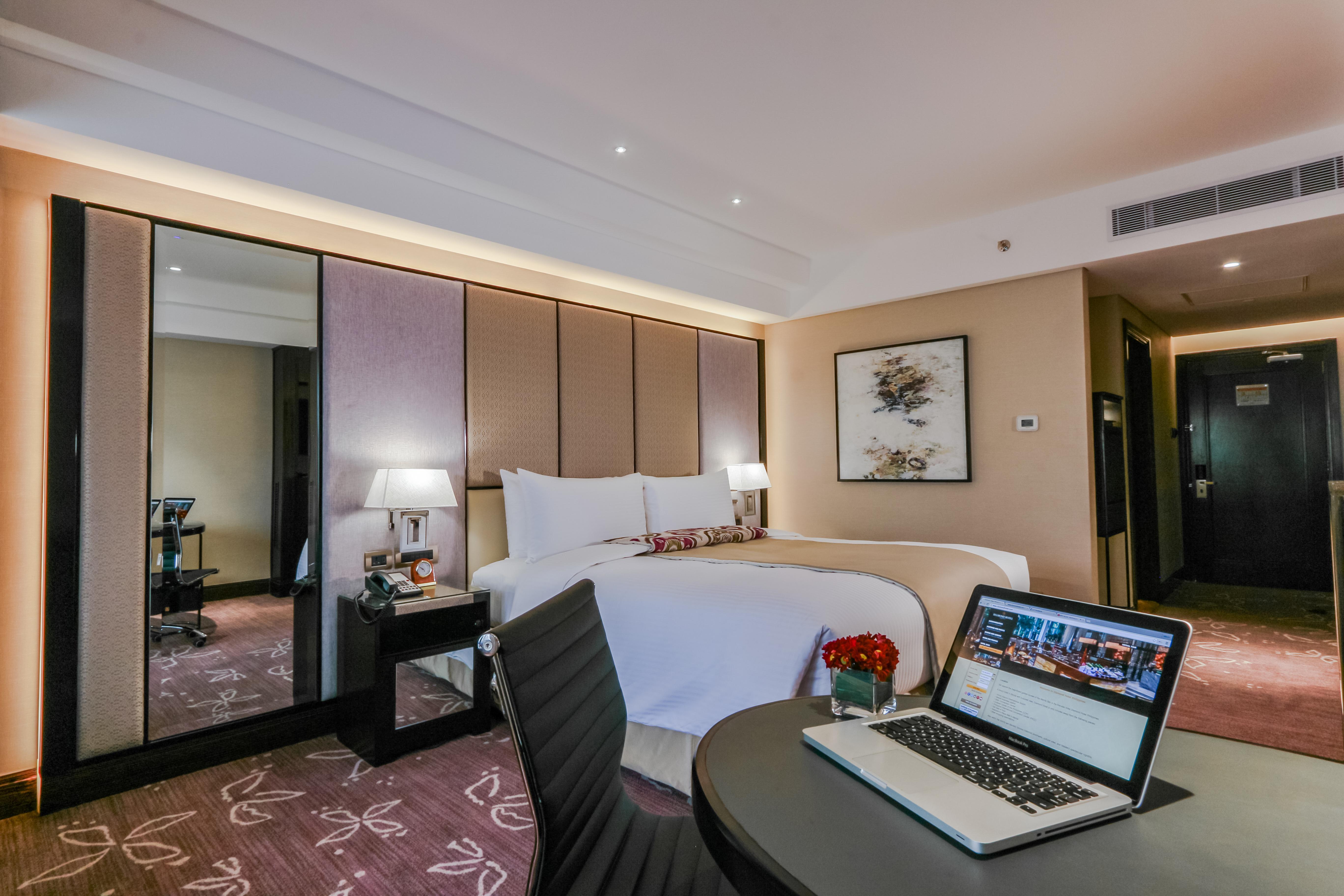 Diamond Hotel Philippines Manila Eksteriør billede