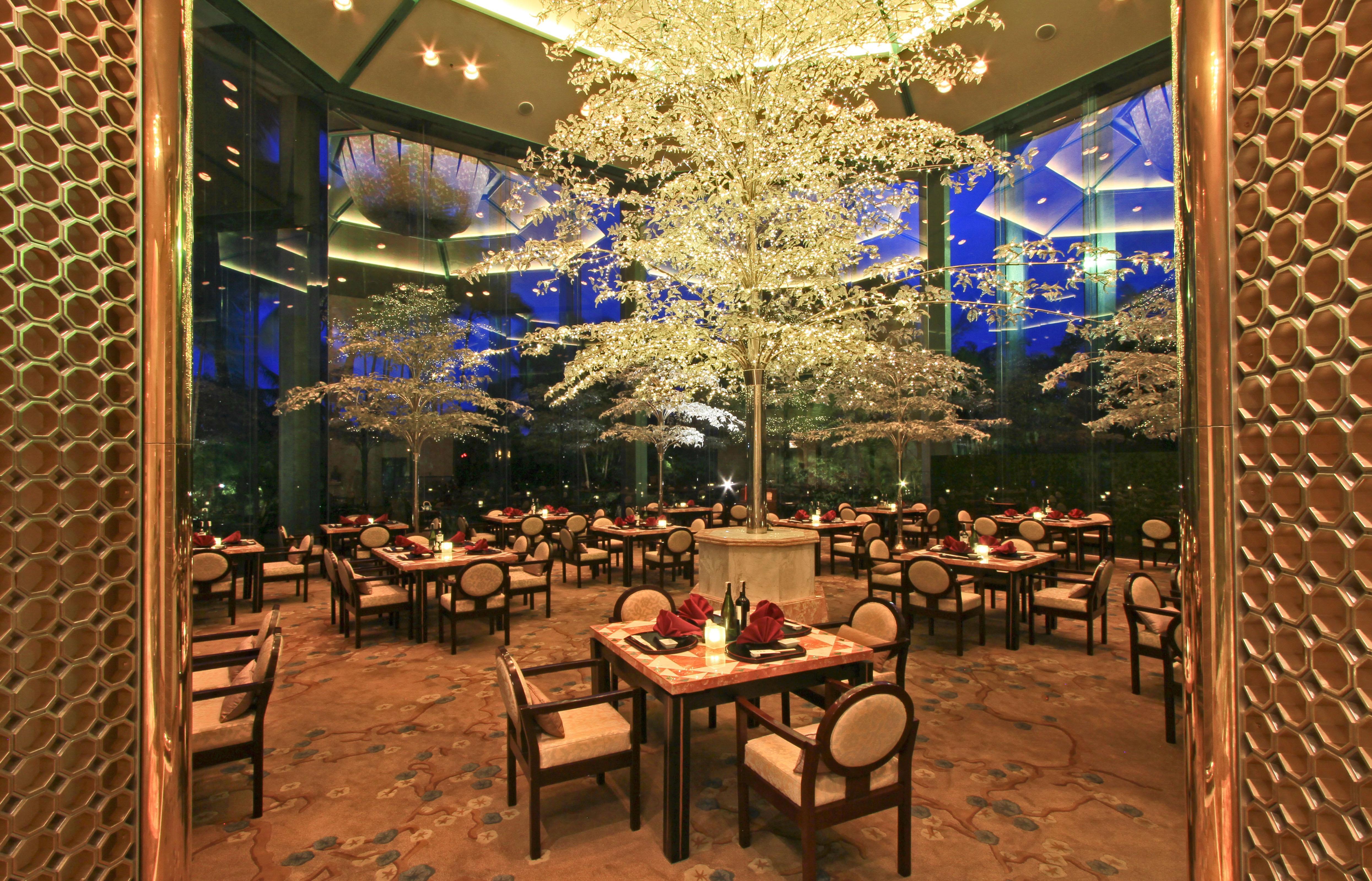 Diamond Hotel Philippines Manila Eksteriør billede