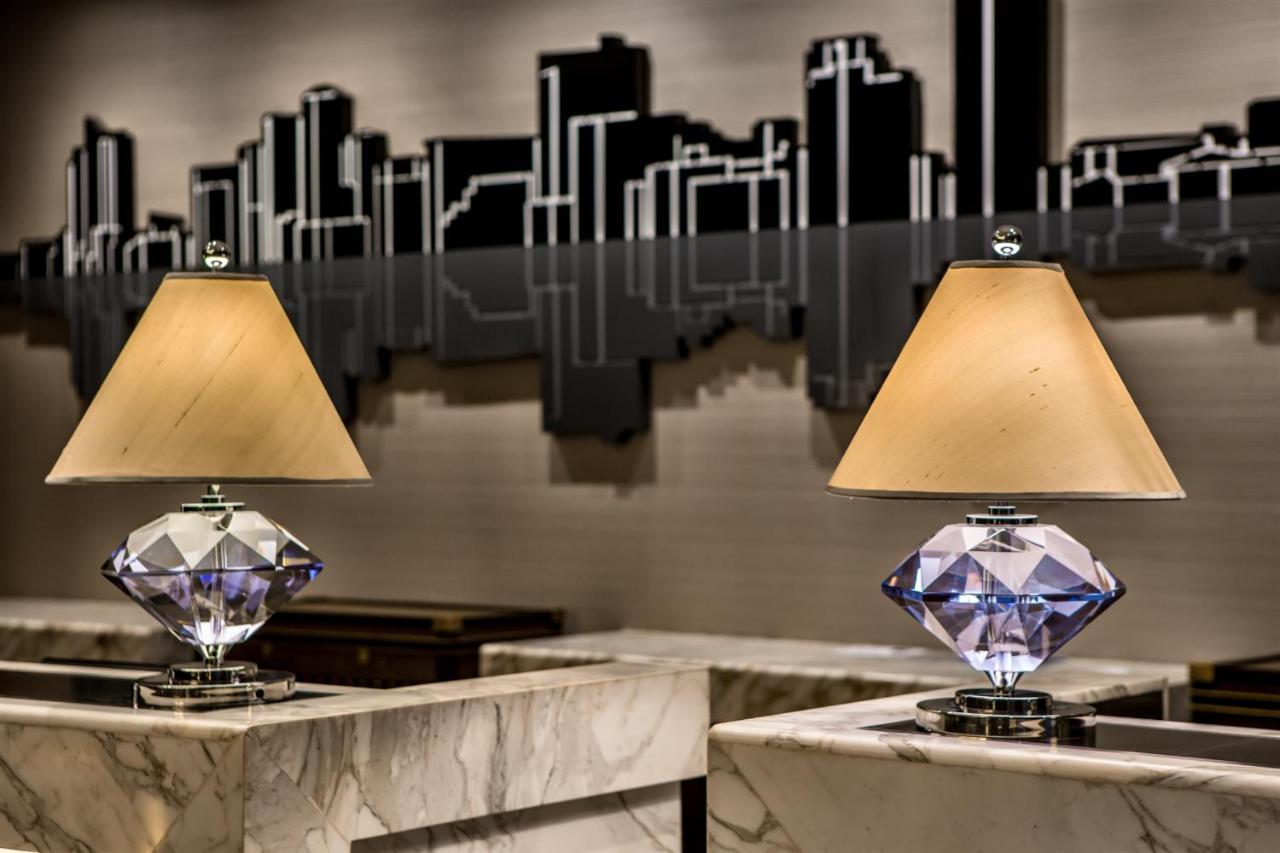 Diamond Hotel Philippines Manila Eksteriør billede